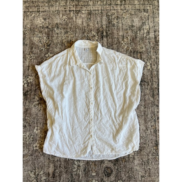 Old Navy Tops - Old Navy Womens White Swiss Dot Button Down Short Sleeve Shirt XL Cap Sleeve